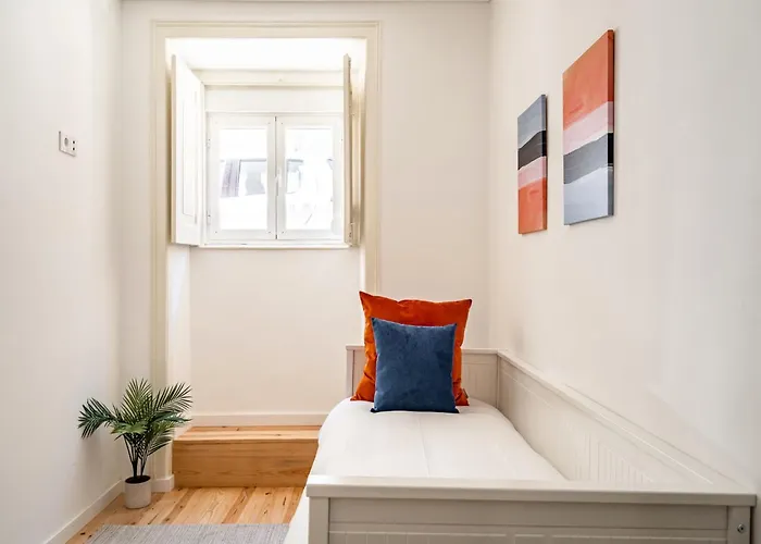 Akicity Penha Peace * ליסבון