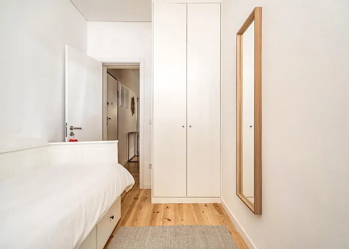 Akicity Penha Peace * ליסבון